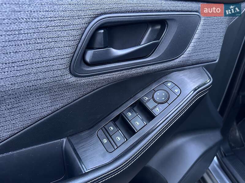 Внедорожник / Кроссовер Nissan Rogue 2021 в Днепре