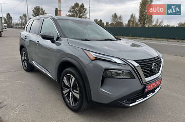 Позашляховик / Кросовер Nissan Rogue 2021 в Києві