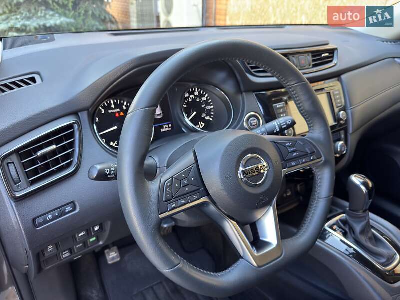 Позашляховик / Кросовер Nissan Rogue 2018 в Харкові