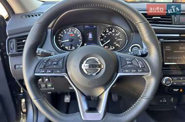 Позашляховик / Кросовер Nissan Rogue 2018 в 