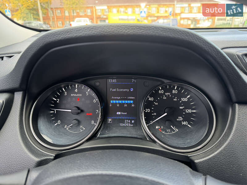 Внедорожник / Кроссовер Nissan Rogue 2018 в Сумах