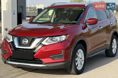 Внедорожник / Кроссовер Nissan Rogue 2020 в Киеве