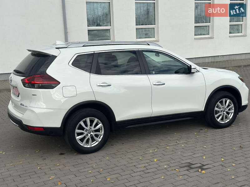 Внедорожник / Кроссовер Nissan Rogue 2019 в Житомире