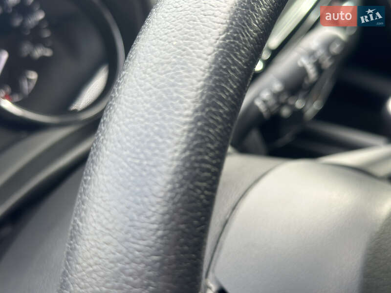 Внедорожник / Кроссовер Nissan Rogue 2019 в Житомире