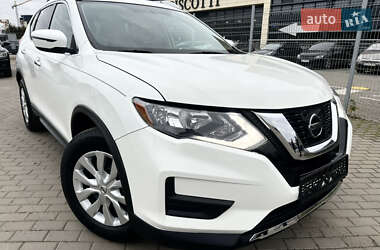 Внедорожник / Кроссовер Nissan Rogue 2017 в Львове
