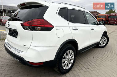 Внедорожник / Кроссовер Nissan Rogue 2017 в 