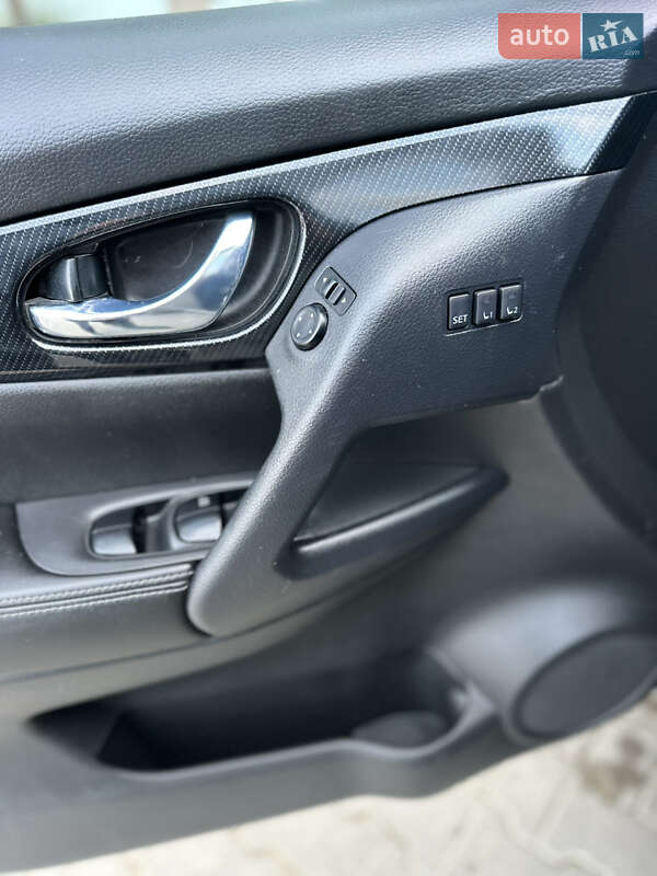 Внедорожник / Кроссовер Nissan Rogue 2019 в Тернополе фото 16 Внедорожник / Кроссовер Nissan Rogue 2019 в Тернополе