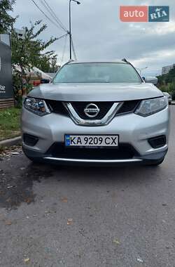 Внедорожник / Кроссовер Nissan Rogue 2014 в Вишневом