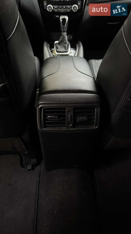 Внедорожник / Кроссовер Nissan Rogue 2018 в Харькове фото 16 Внедорожник / Кроссовер Nissan Rogue 2018 в Харькове