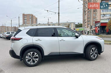 Внедорожник / Кроссовер Nissan Rogue 2023 в 
