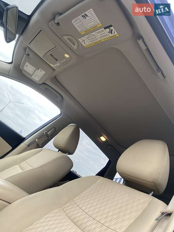 Позашляховик / Кросовер Nissan Rogue 2018 в Білій Церкві