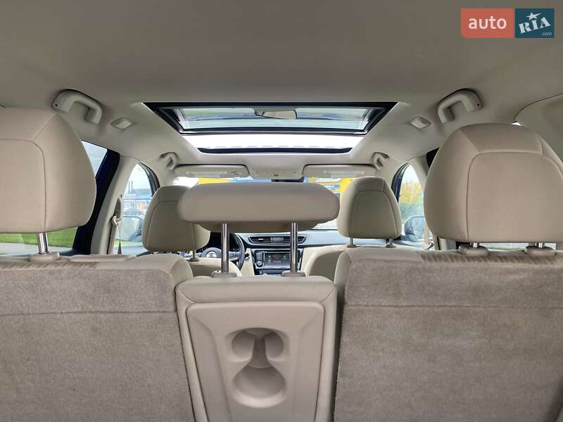 Позашляховик / Кросовер Nissan Rogue 2018 в Білій Церкві