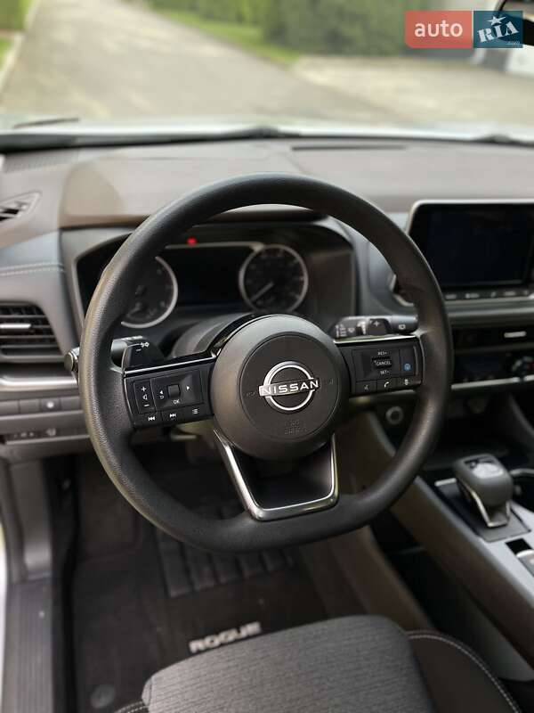 Позашляховик / Кросовер Nissan Rogue 2023 в Дніпрі