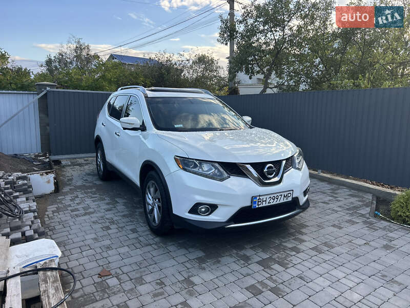 Внедорожник / Кроссовер Nissan Rogue 2014 в 