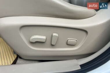 Внедорожник / Кроссовер Nissan Rogue 2014 в 