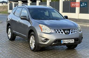 Внедорожник / Кроссовер Nissan Rogue 2015 в 