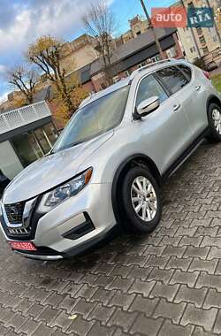 Позашляховик / Кросовер Nissan Rogue 2019 в 