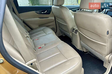 Внедорожник / Кроссовер Nissan Rogue 2014 в 