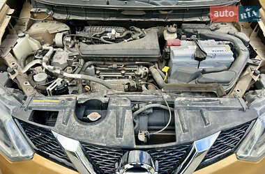 Внедорожник / Кроссовер Nissan Rogue 2014 в 