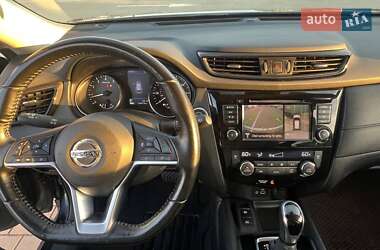 Внедорожник / Кроссовер Nissan Rogue 2019 в 