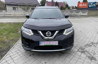 Позашляховик / Кросовер Nissan Rogue 2016 в Острозі