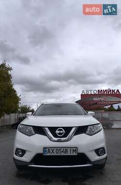 Внедорожник / Кроссовер Nissan Rogue 2015 в Ивано-Франковске