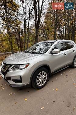 Позашляховик / Кросовер Nissan Rogue 2016 в Харкові