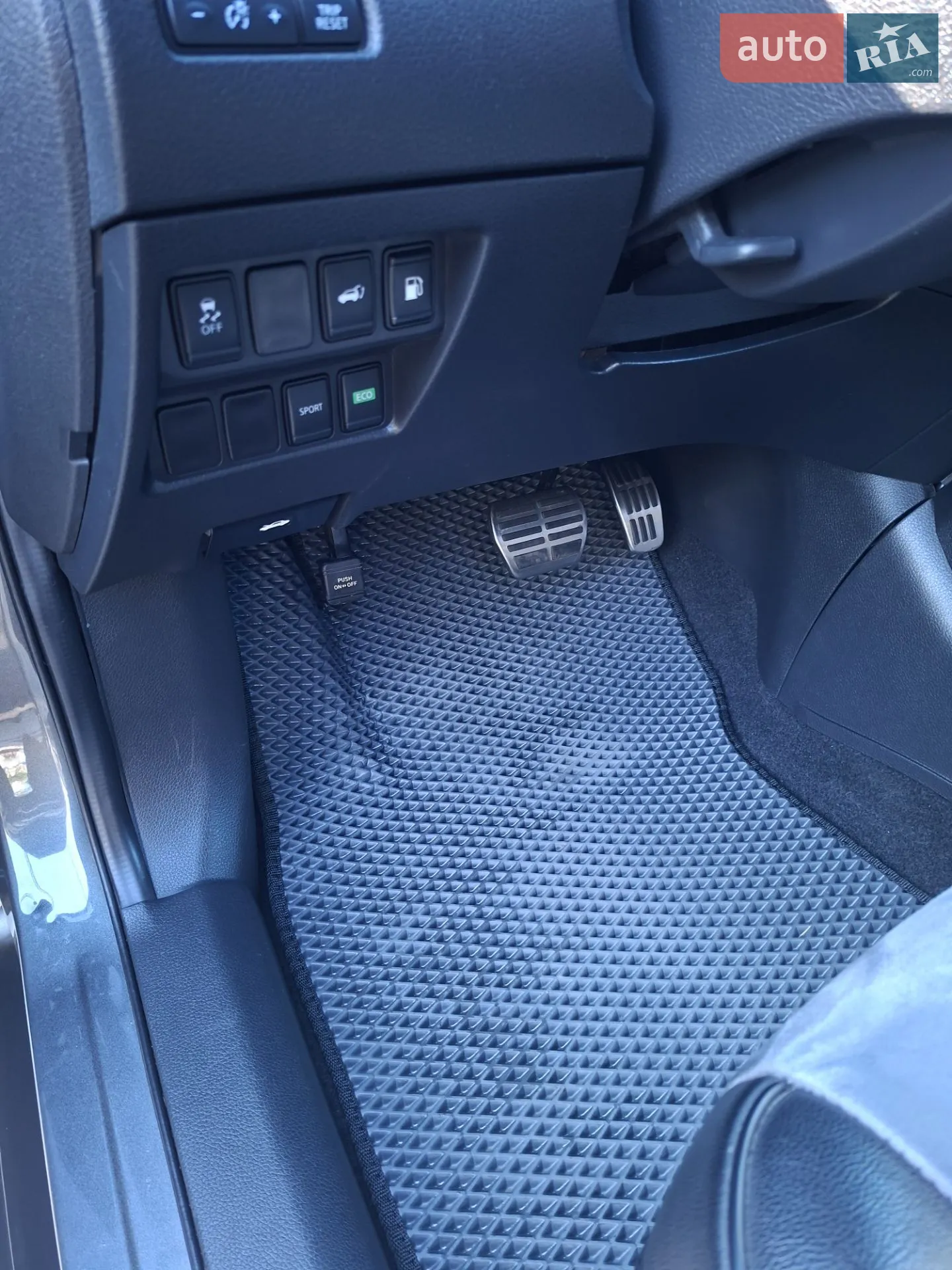 2018 Nissan Rogue - мініатюра 3