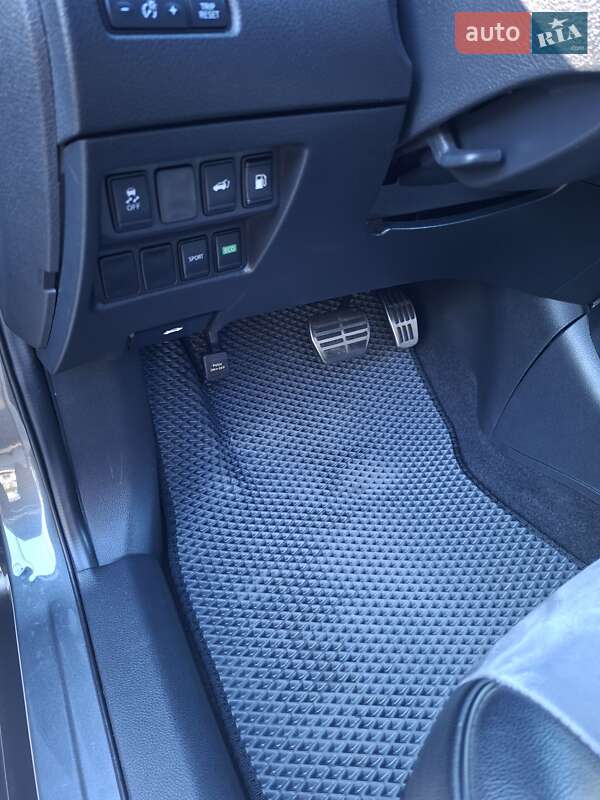 Внедорожник / Кроссовер Nissan Rogue 2018 в Одессе фото 3 Внедорожник / Кроссовер Nissan Rogue 2018 в Одессе