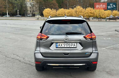 Позашляховик / Кросовер Nissan Rogue 2017 в  фото 11 Позашляховик / Кросовер Nissan Rogue 2017 в