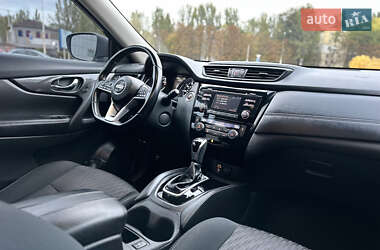 Позашляховик / Кросовер Nissan Rogue 2017 в  фото 19 Позашляховик / Кросовер Nissan Rogue 2017 в