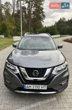 Позашляховик / Кросовер Nissan Rogue 2017 в Коростені