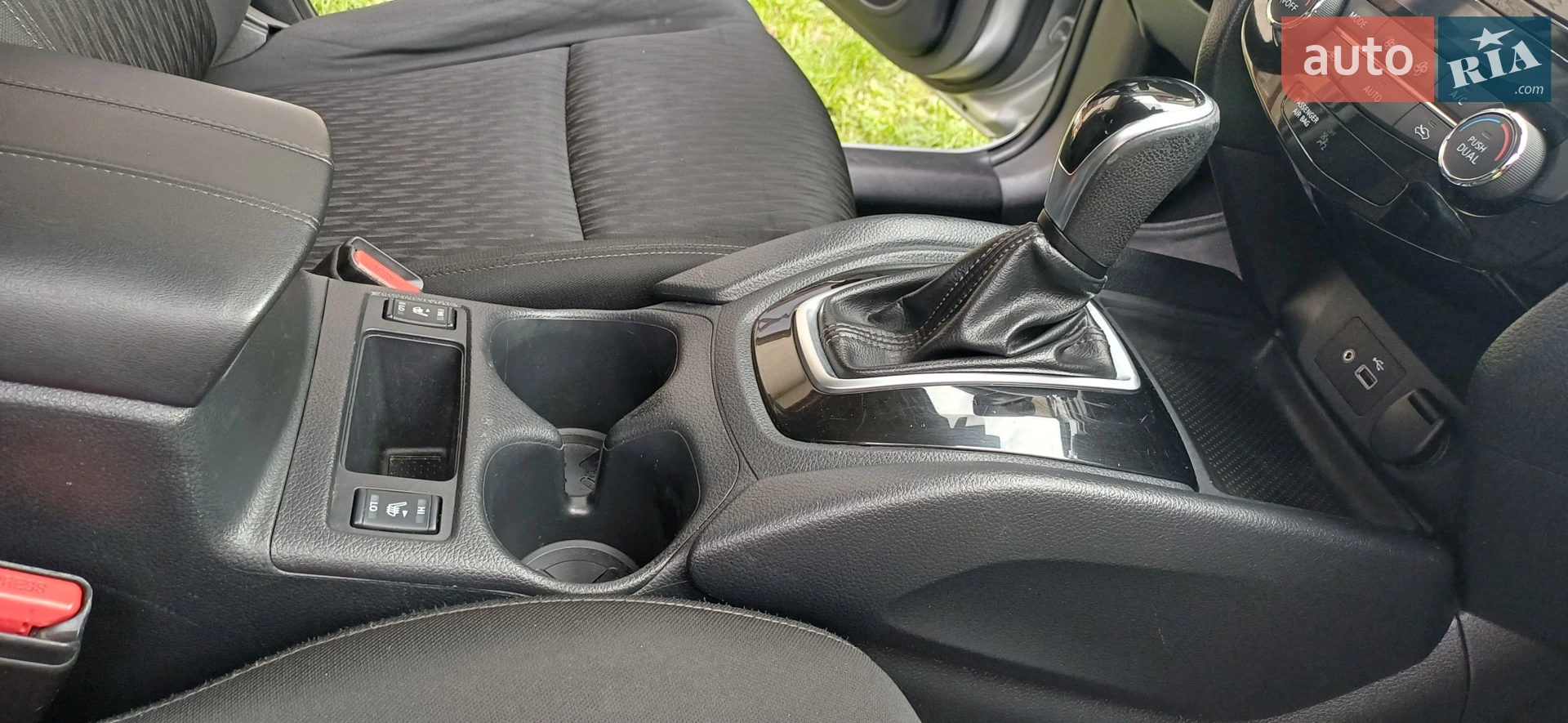2018 Nissan Rogue - мініатюра 7