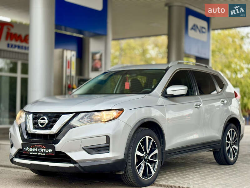 Внедорожник / Кроссовер Nissan Rogue 2016 в Николаеве