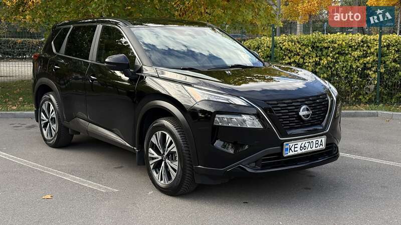 Внедорожник / Кроссовер Nissan Rogue 2022 в 