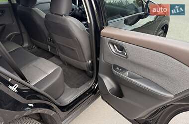Внедорожник / Кроссовер Nissan Rogue 2022 в 