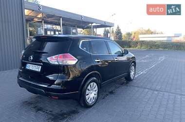 Внедорожник / Кроссовер Nissan Rogue 2015 в 
