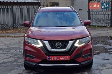 Позашляховик / Кросовер Nissan Rogue 2017 в Кременчуці