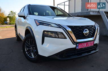 Внедорожник / Кроссовер Nissan Rogue 2021 в 