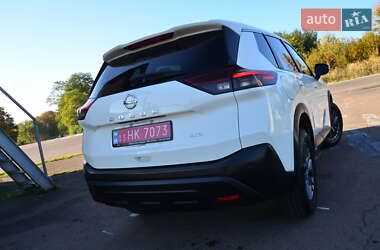 Внедорожник / Кроссовер Nissan Rogue 2021 в 