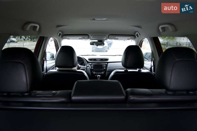 Позашляховик / Кросовер Nissan Rogue 2018 в Києві