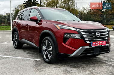 Позашляховик / Кросовер Nissan Rogue 2024 в Житомирі