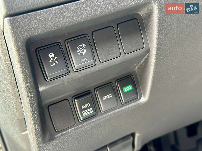 Внедорожник / Кроссовер Nissan Rogue 2017 в Днепре фото 23 Внедорожник / Кроссовер Nissan Rogue 2017 в Днепре