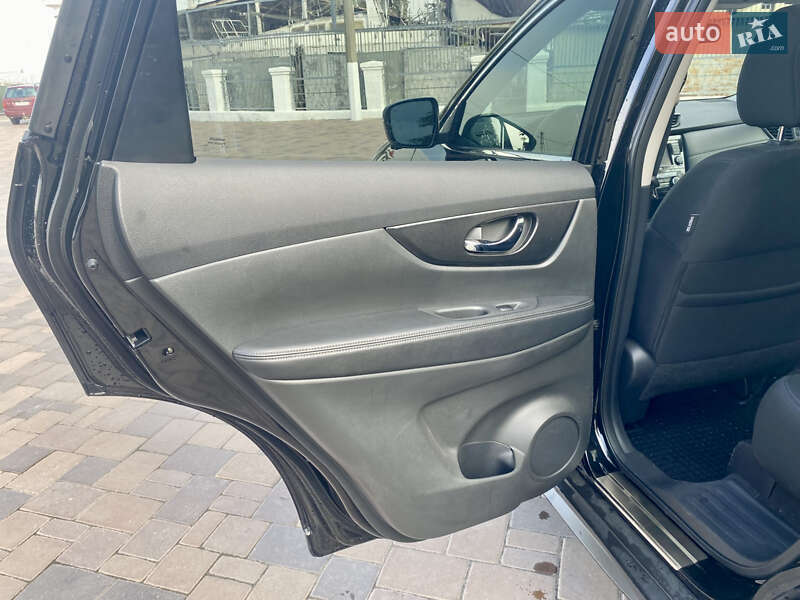 Позашляховик / Кросовер Nissan Rogue 2017 в Миколаєві фото 17 Позашляховик / Кросовер Nissan Rogue 2017 в Миколаєві