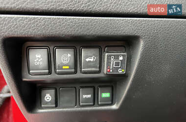 Внедорожник / Кроссовер Nissan Rogue 2017 в 