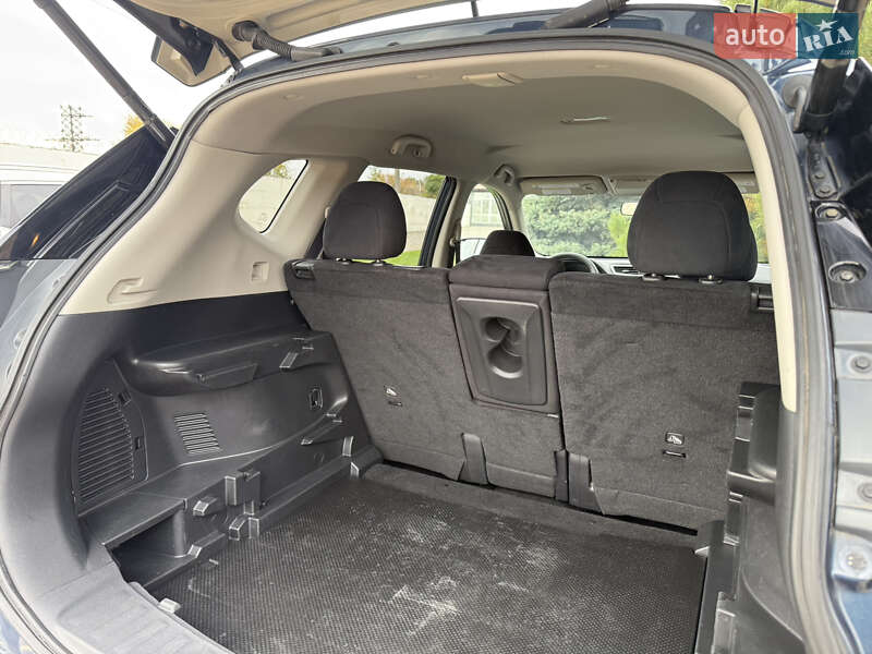 Позашляховик / Кросовер Nissan Rogue 2016 в Дніпрі фото 45 Позашляховик / Кросовер Nissan Rogue 2016 в Дніпрі