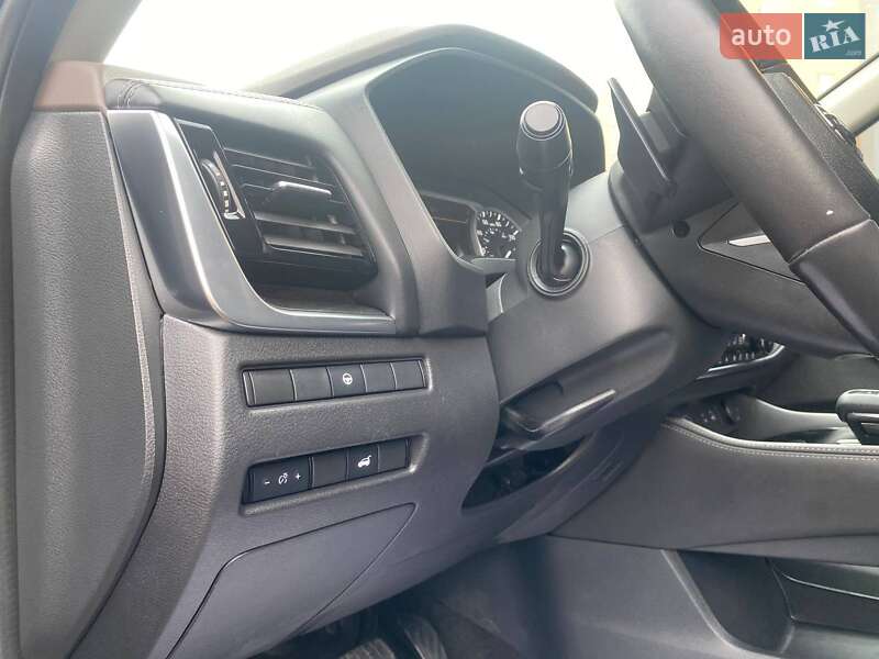 Позашляховик / Кросовер Nissan Rogue 2021 в Вінниці