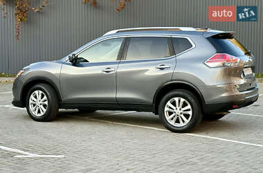 Внедорожник / Кроссовер Nissan Rogue 2016 в 