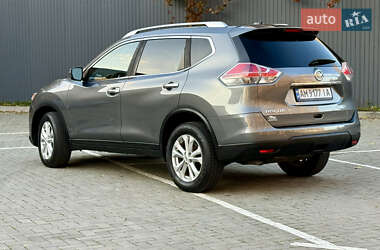 Внедорожник / Кроссовер Nissan Rogue 2016 в 