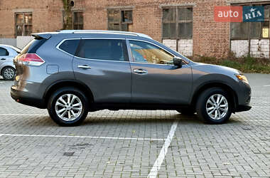 Внедорожник / Кроссовер Nissan Rogue 2016 в 